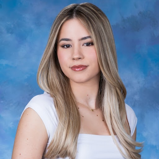 Dr. Elisabeth Yera